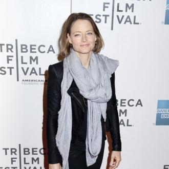 Jodie Foster saves Jamie Lee Curtis from car crash