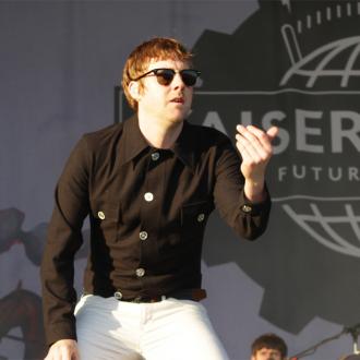 Kaiser Chiefs set to release new album 