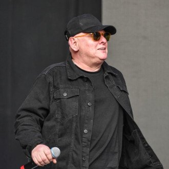 Shaun Ryder left in terrible pain from testicle cysts