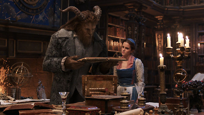 Emma Watson and Dan Stevens in Beauty and the Beast