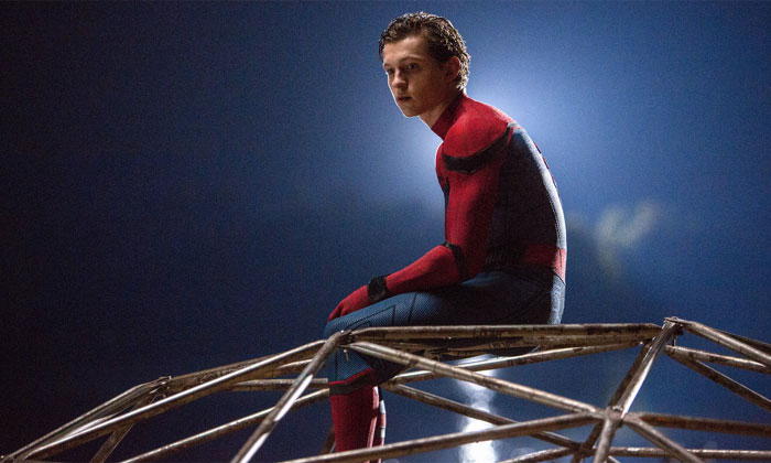 Tom Holland in his suit Spider-Man: Homecoming 