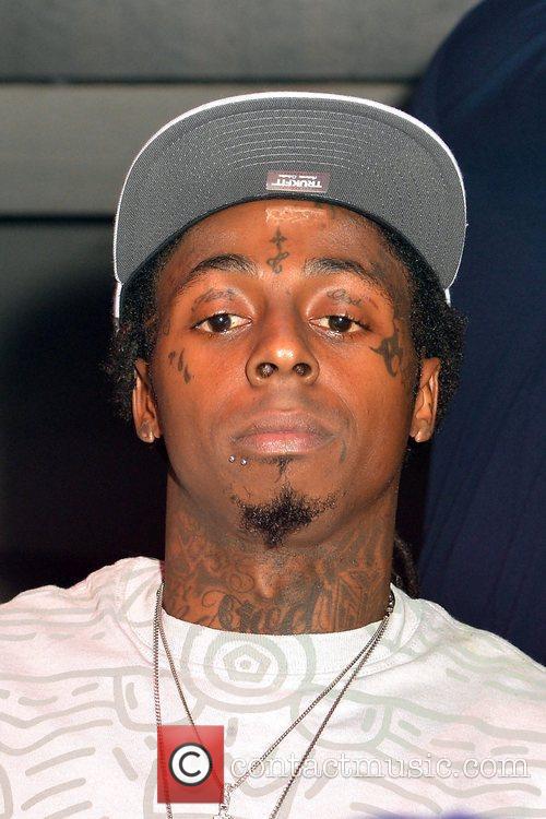 Lil WAYNE