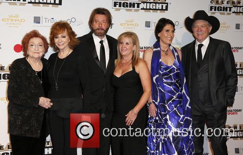 Jacqueline Smith, Reba Mcentire, Ronnie Dunn, Janine Dunn, Barbara Brooks and Kix Brooks