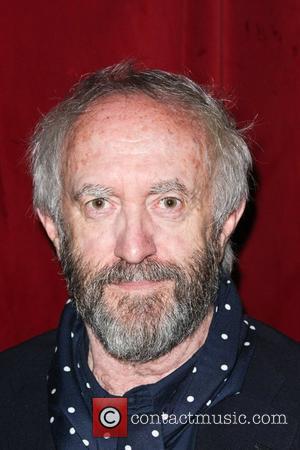 Jonathan Pryce Turns In Stunning Performance As King Lear