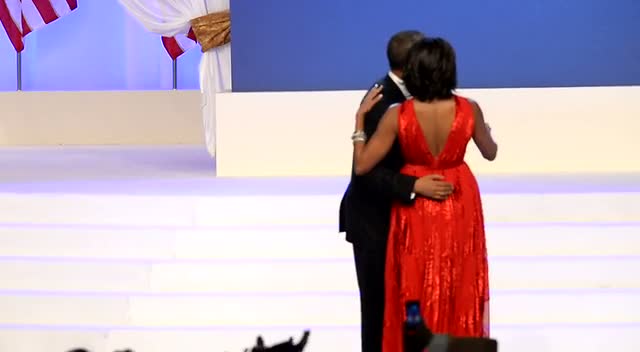 President Obama And First Lady Michelle Dance To Jennifer Hudson Performance