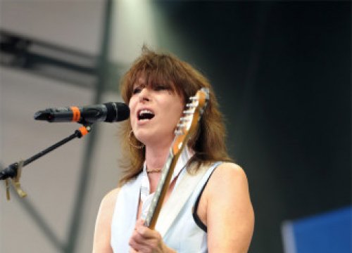 Pretenders Urge Followers To 'Give Local Fans A Chance'