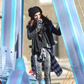 Cher Lloyd sings at Thanksgiving Day Parade