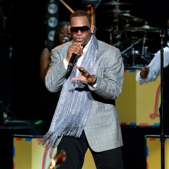 R. Kelly's flying phobia