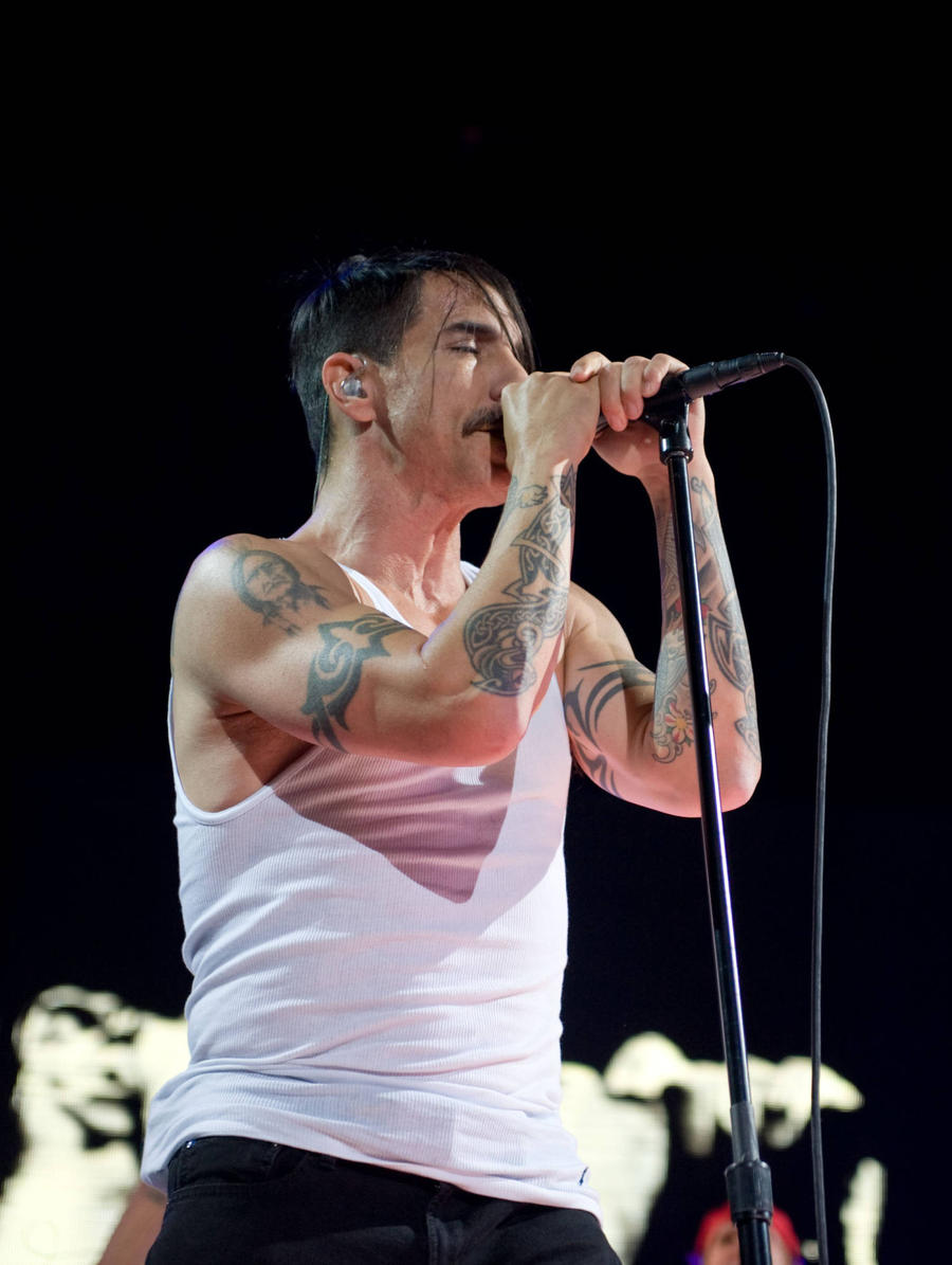 Anthony Kiedis Denies Drug Relapse