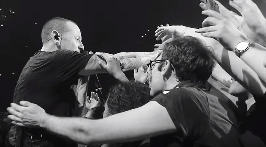 Linkin Park - Crawling (One More Light Live) Video Video