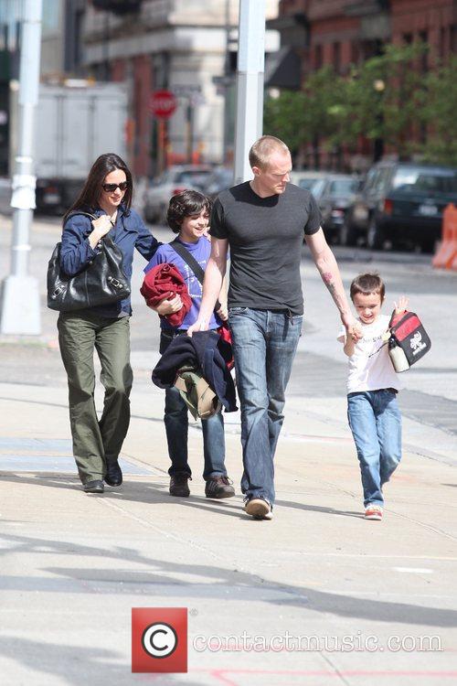 Jennifer Connelly and Paul Bettany