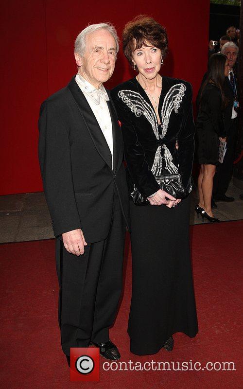 Andrew Sachs With His Wife 1