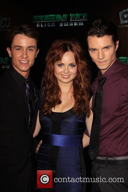 Ryan Kelley, Galadriel Stineman and Nathan Keyes 1