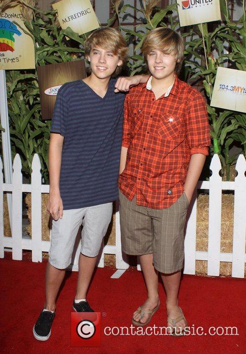 Dylan Sprouse and Cole Sprouse 1