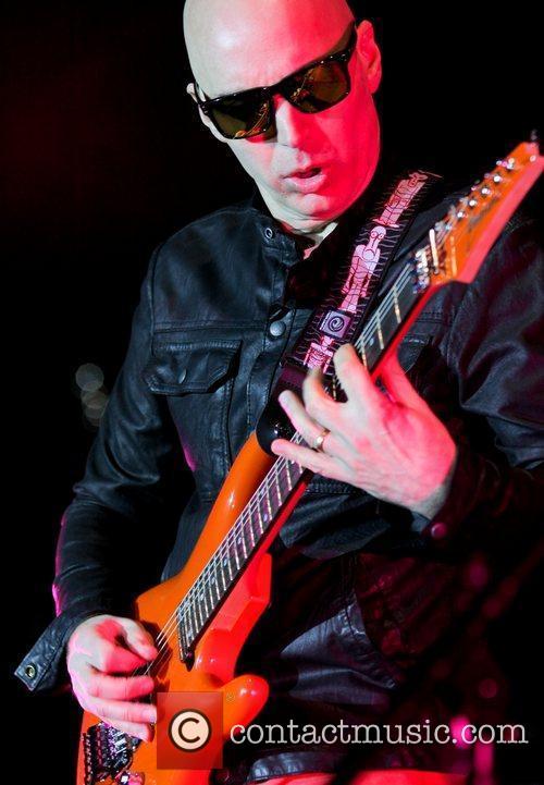 Joe Satriani