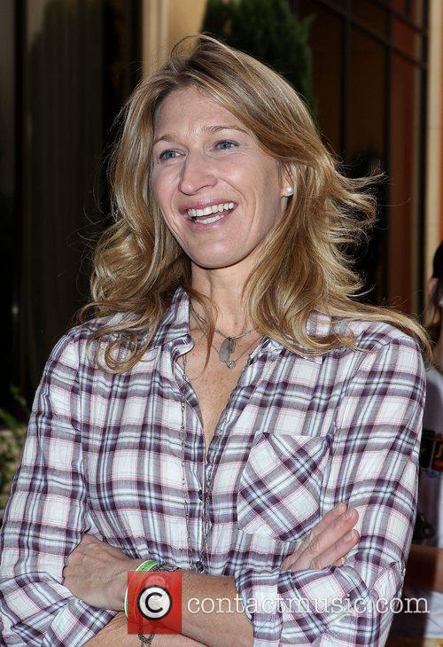 Steffi Graf, Las Vegas and Tony Hawk 1