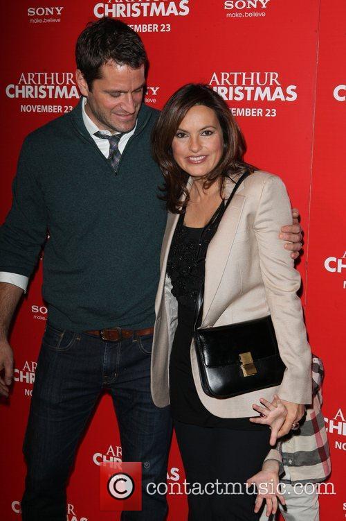 Peter Hermann and Mariska Hargitay