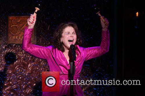 Tovah Feldshuh