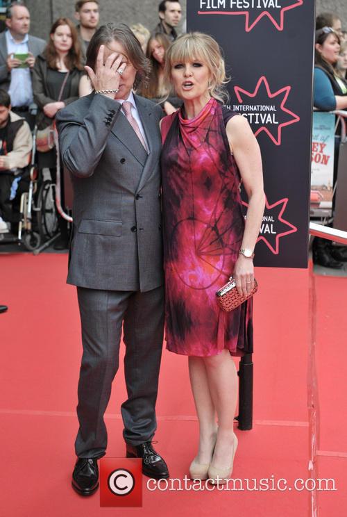 Robert Carlyle and Ashley Jensen 1