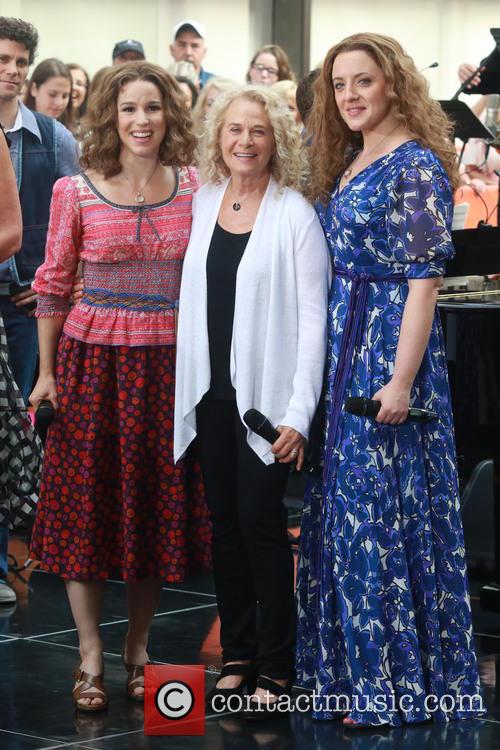 Carole King, Chilina Kennedy and Abby Mueller