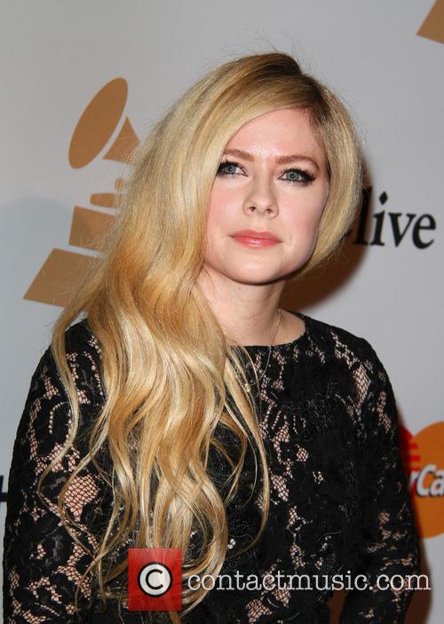 Avril Lavigne at 2016 pre-Grammy party