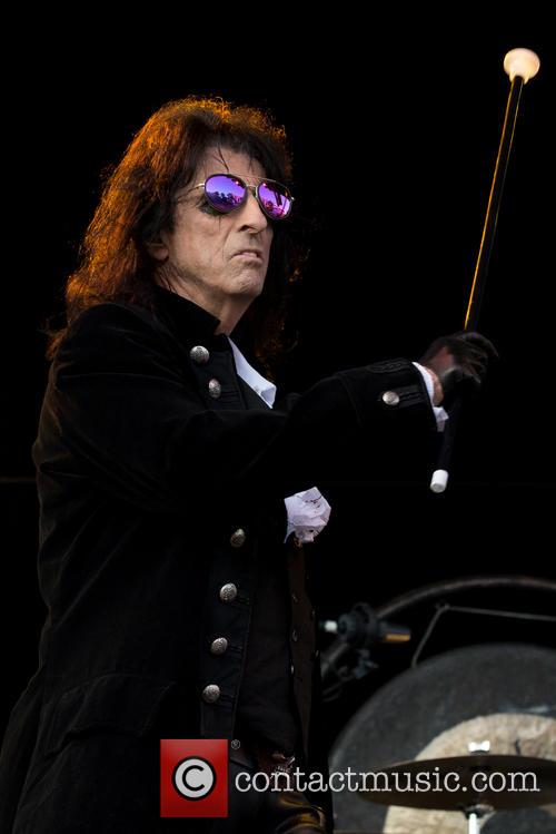 Alice Cooper and Hollywood Vampires 1