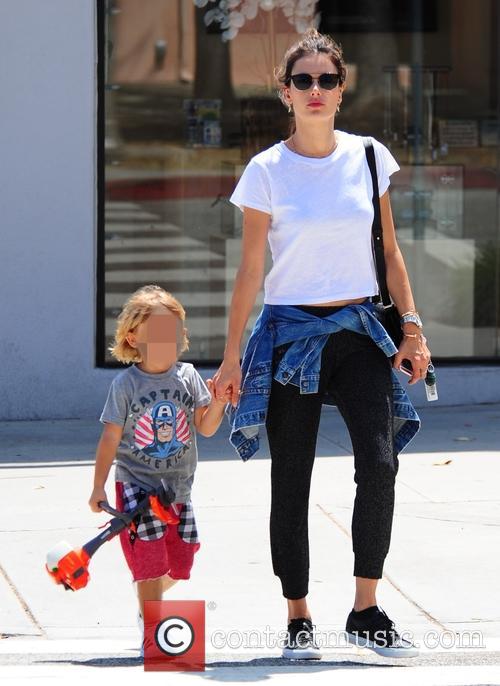 Alessandra Ambrosio and Noah Phoenix Ambrosio Mazur 1