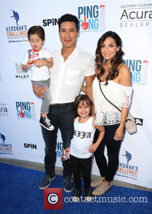 Mario Lopez, Dominic Lopez, Gia Francesca Lopez, Courtney Mazza and Courtney Lopez 2