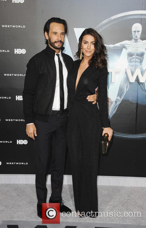 Rodrigo Santoro and Mel Fronckowiak