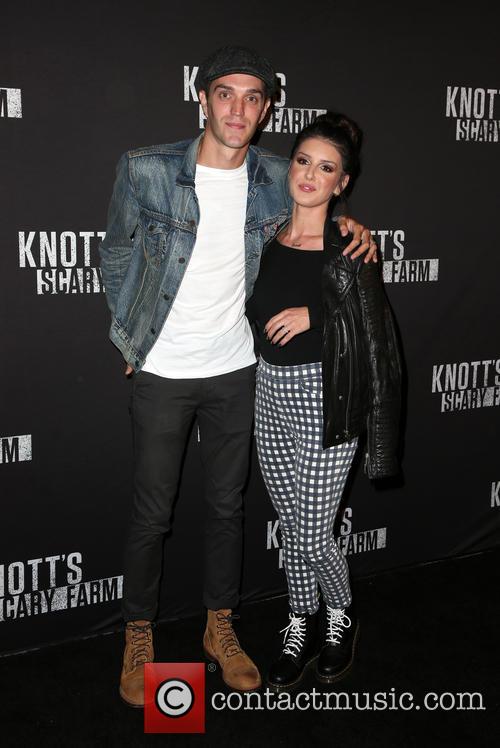 Shenae Grimes and Josh Beech 6