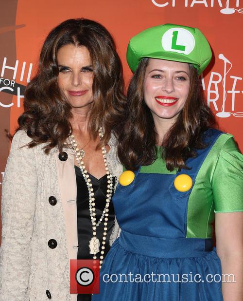 Maria Shriver and Lauren Miller 8