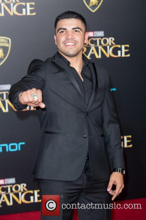 Victor Ortiz 7