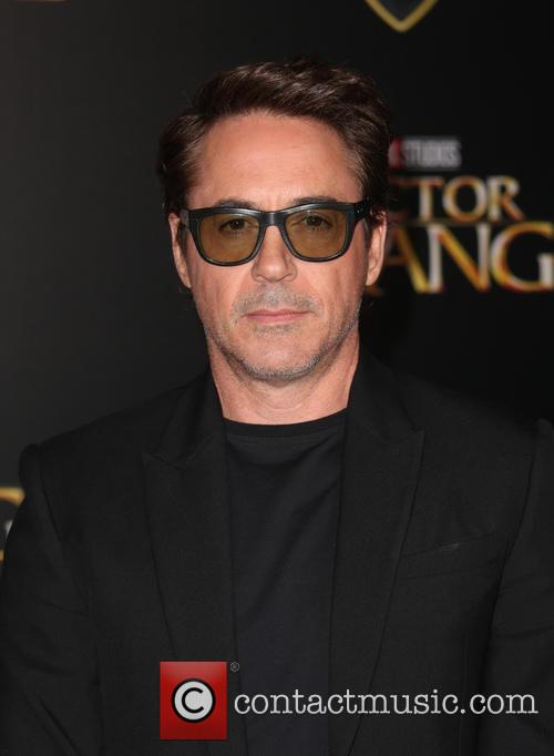 Robert Downey Jr. 6