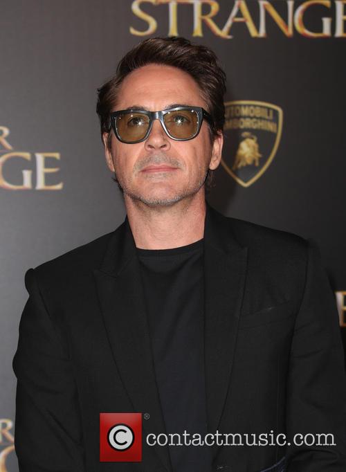 Robert Downey Jr. 9