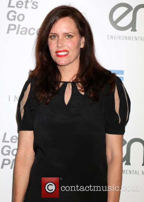 Ione Skye