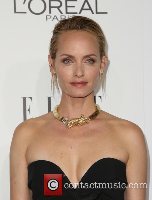 Amber Valletta 5