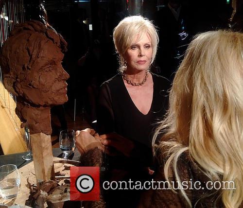 Joanna Lumley and Sculpted Live By Frances Segelman 1