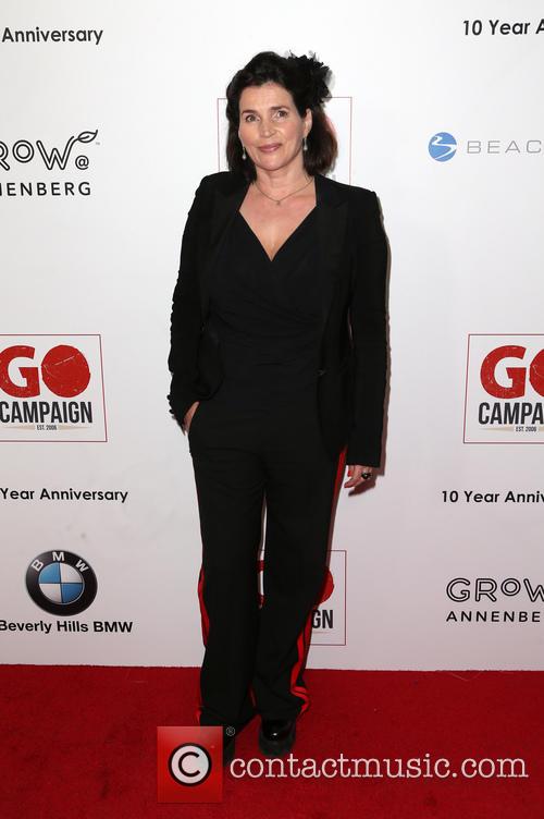 Julia Ormond 11