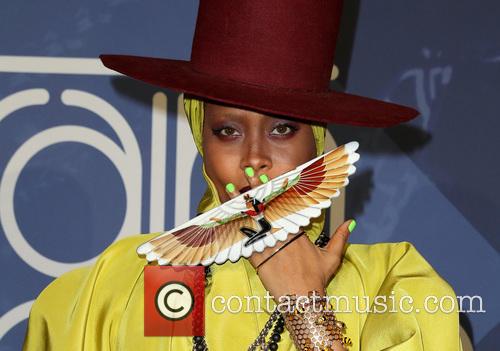 Erykah Badu 5