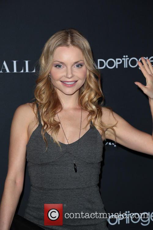 Izabella Miko 4