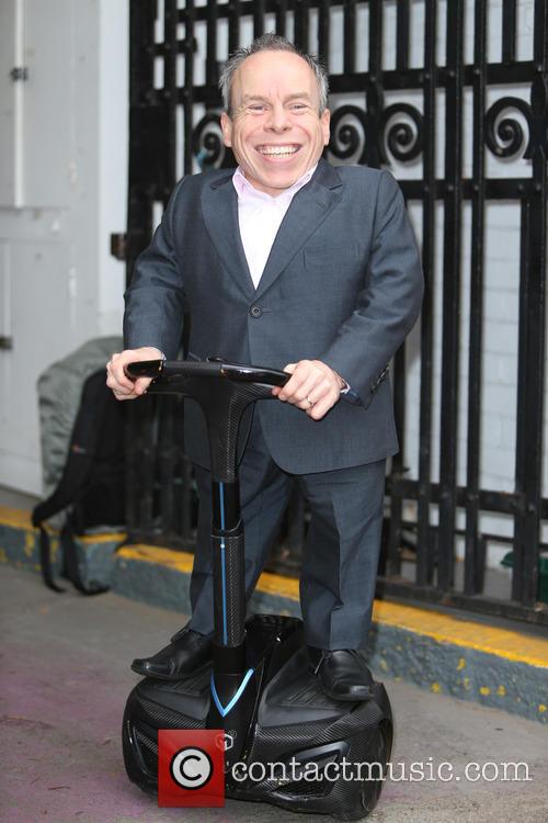 Warwick Davis 6