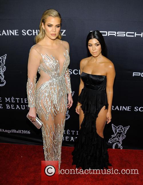Khloe Kardashian and Kourtney Kardashian 5