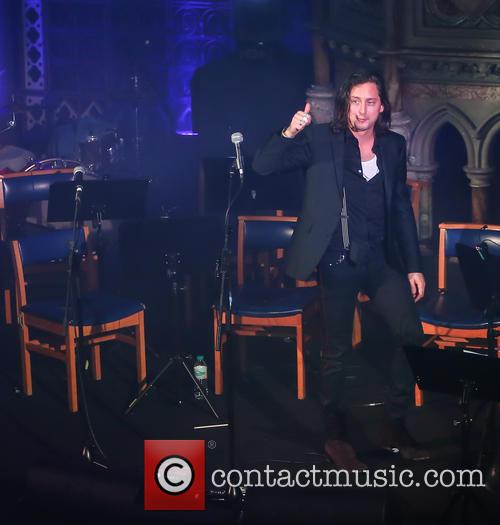 Carl Barat 6