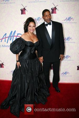 Debbie Allen, Norm Nixon The Alfred Mann Foundation Gala held at the Millenium Biltmore Hotel Los Angeles, California - 29.09.07