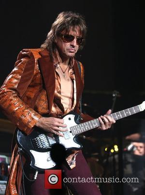 Richie Sambora performing live in concert at the Prudential Center Newark, New Jersey - 04.11.07