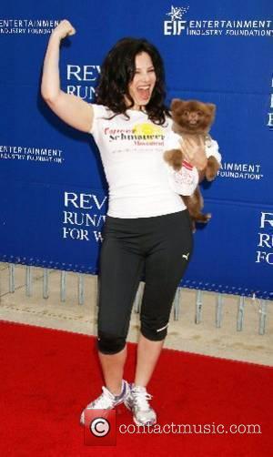 Fran Drescher The Entertainment Industry Foundation Revlon Run/Walk - Arrivals Los Angeles Memorial Coliseum Los Angeles, California - 12.05.07