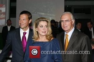 René Obermann, Catherine Deneuve, Franz Beckenbauer T-Com 