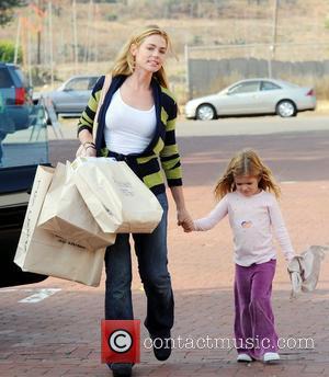 Denise Richards goes shopping with her daughter in Malibu California, USA - 12.09.08