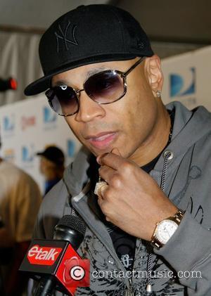 LL Cool J The DirectTV 3rd Annual Celebrity Beach Bowl at Progress Energy Park St Petersburg, Florida -31.01.09