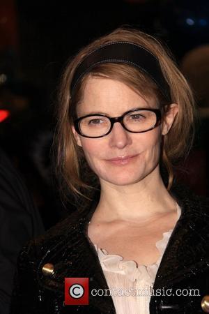 Jennifer Jason Leigh